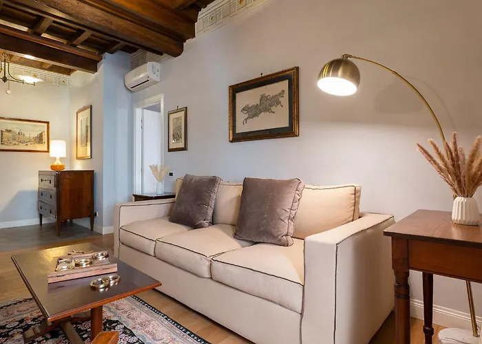 Apartment Palazzo Del Gesu Boutique Rom